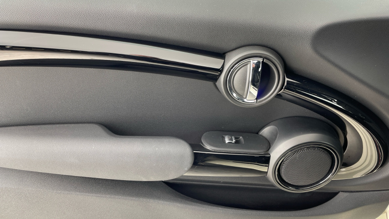 MINI Hatchback 2.0 Cooper S Sport II 3dr Petrol Hatchback